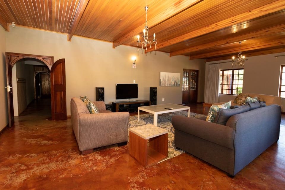 Communal lounge/ TV room, Living room