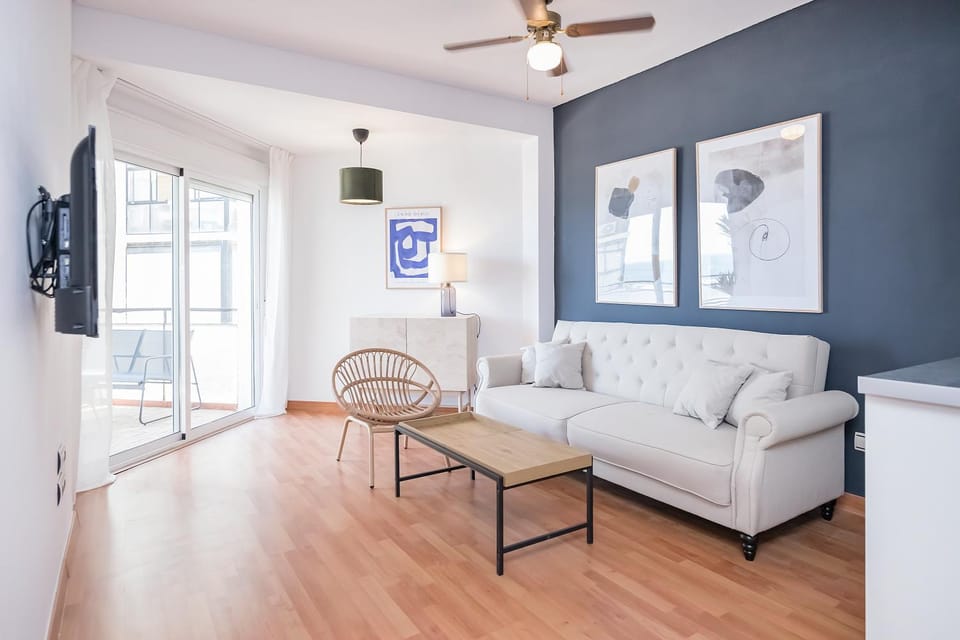 TV and multimedia, Living room, Seating area, fireplace