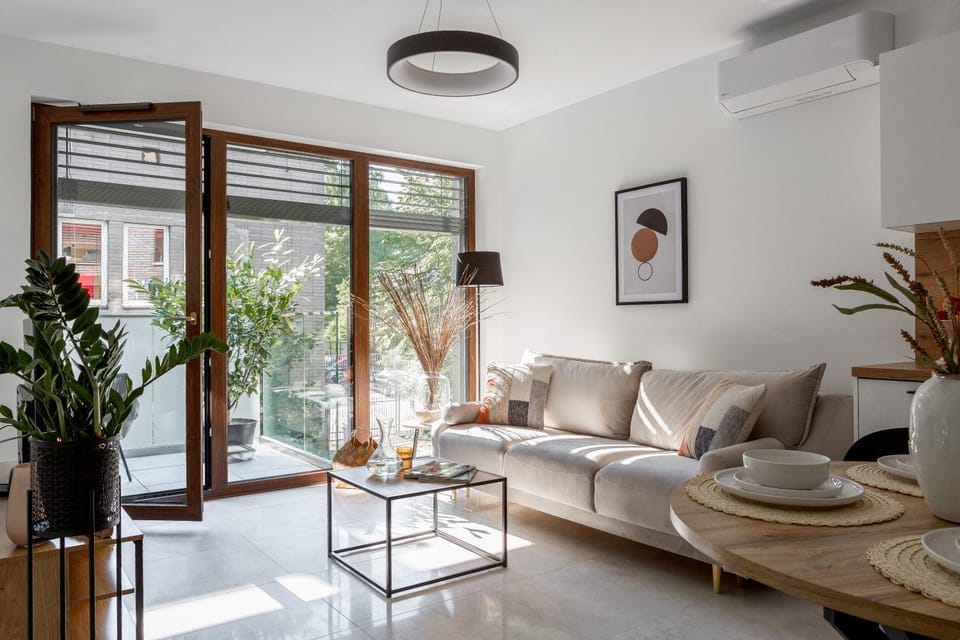 Balcony/Terrace, Living room, Seating area, Dining area, air conditioner