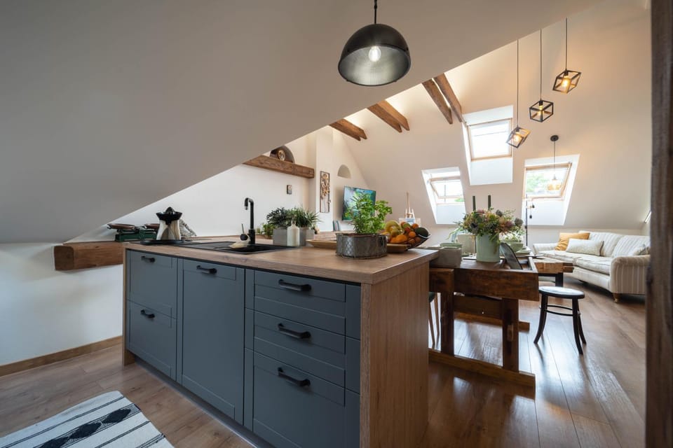 Kitchen or kitchenette, Living room, Seating area