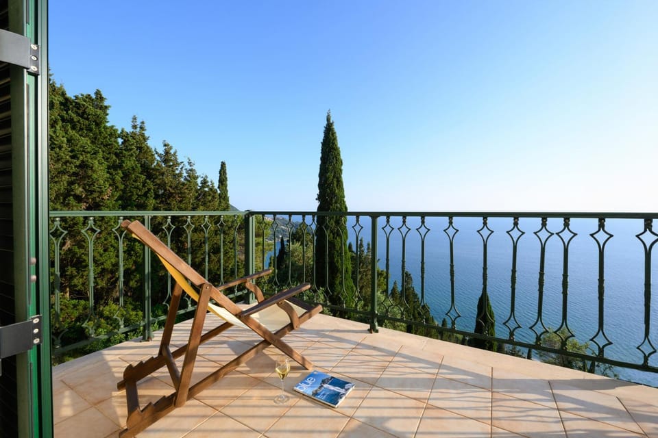 Natural landscape, Balcony/Terrace, Sea view
