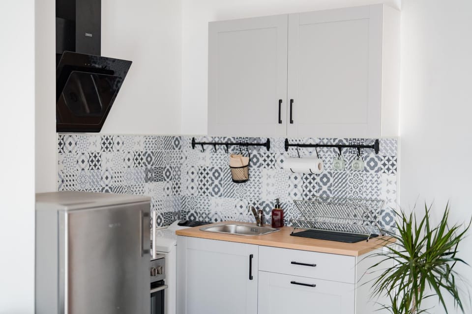 Kitchen or kitchenette, pet friendly, stove