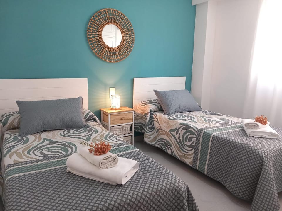 Photo of the whole room, Bedroom
