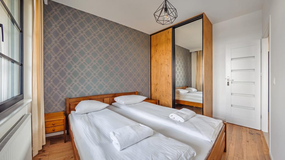 Bed, Bedroom, wardrobe