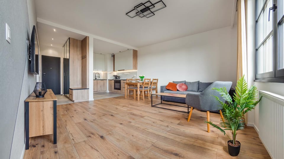 Kitchen or kitchenette, Living room, Seating area, Dining area