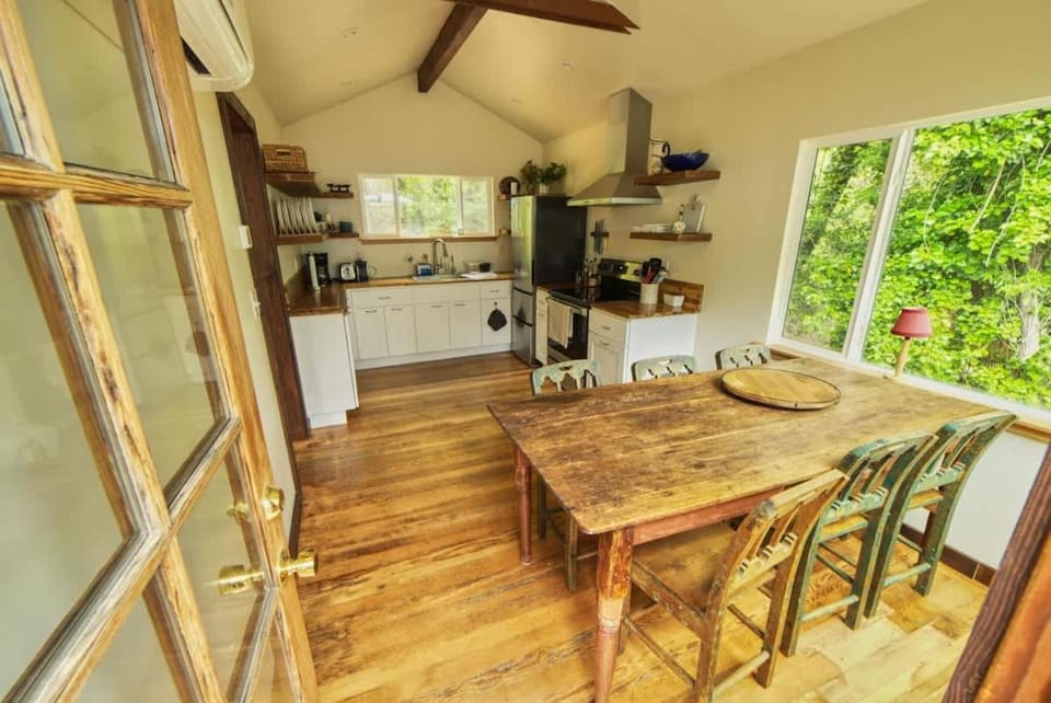 Riverfront Getaway With Wine Tastings Included House in Russian River
