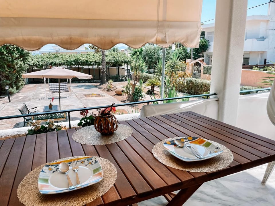Patio, View (from property/room), Balcony/Terrace, Dining area