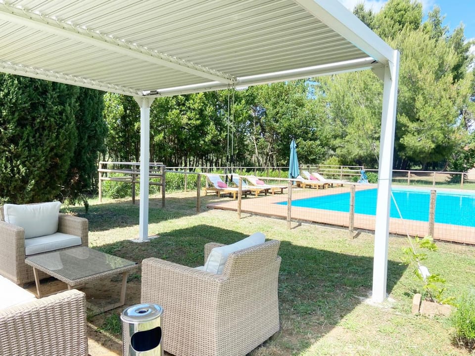 Patio, Spring, Day, Garden, Garden view, Pool view, Swimming pool, sunbed