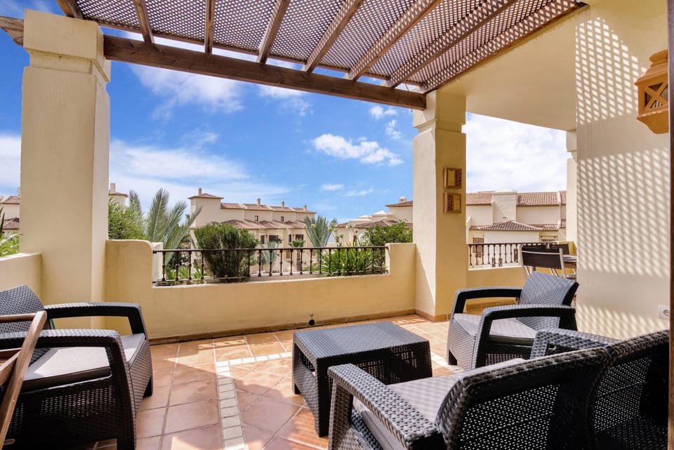 Property building, Balcony/Terrace, Living room
