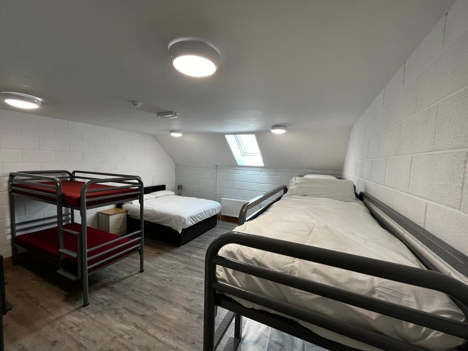 Bed, Bedroom, bunk bed