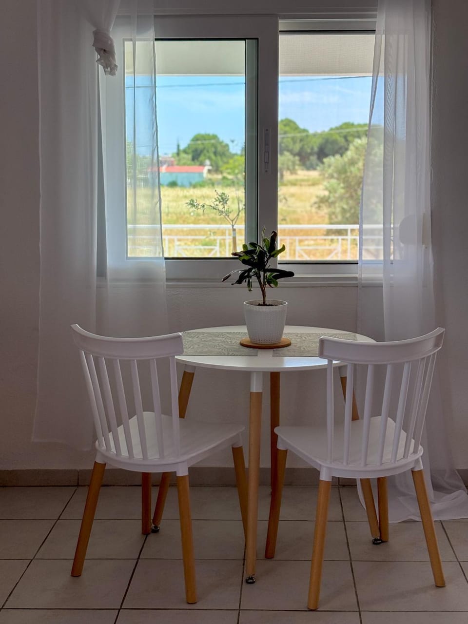 Natural landscape, View (from property/room), Dining area, Garden view, Sea view, Quiet street view, Inner courtyard view