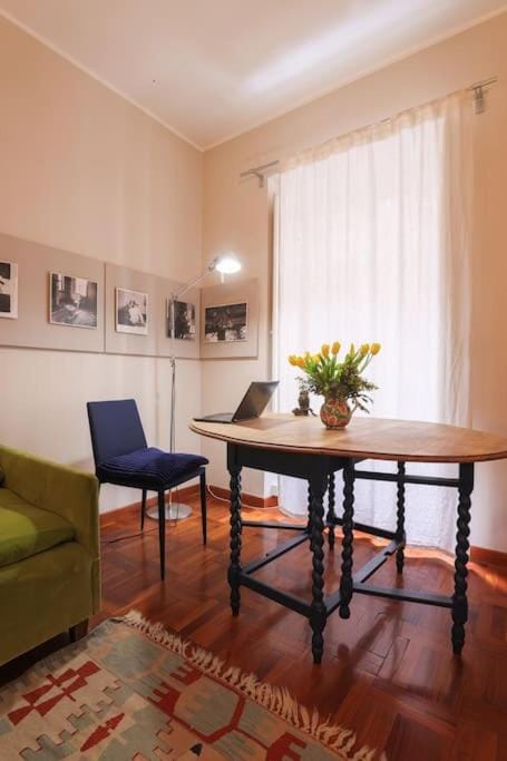 La Dolce Vita - Old Testaccio Authentic District Apartment in Rome