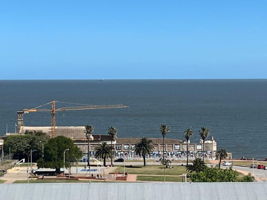 City view, Sea view