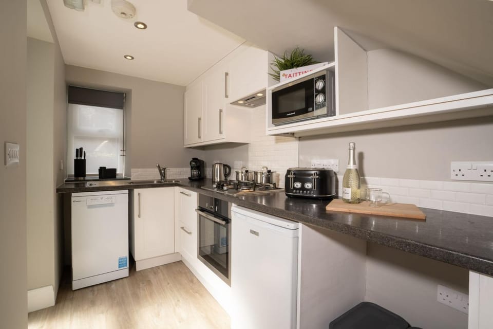 Morland Contemporary Lakeland Home by LetMeStay House in Ambleside