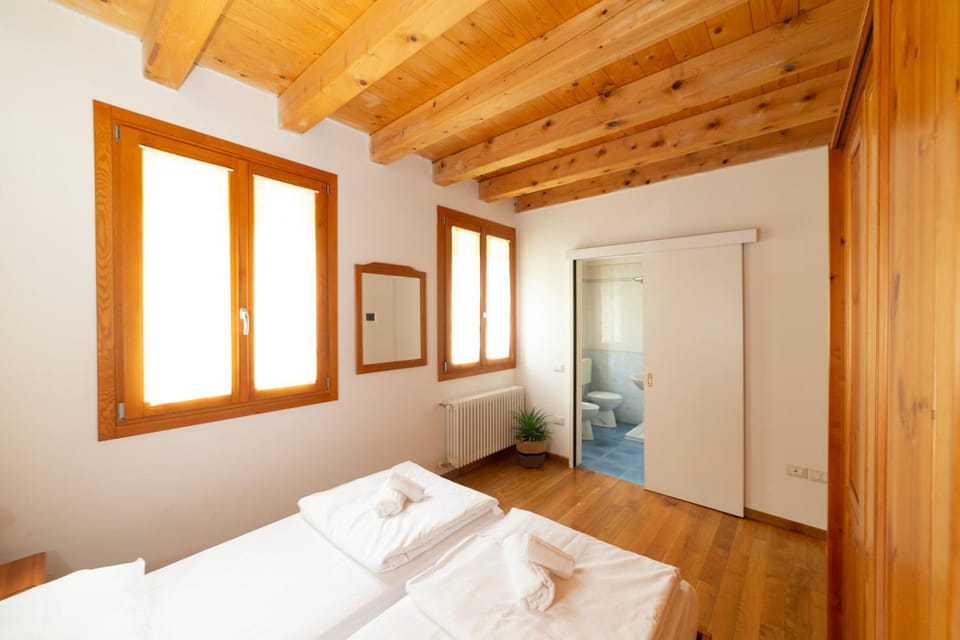 Bed, Photo of the whole room, Bedroom, towels, wardrobe