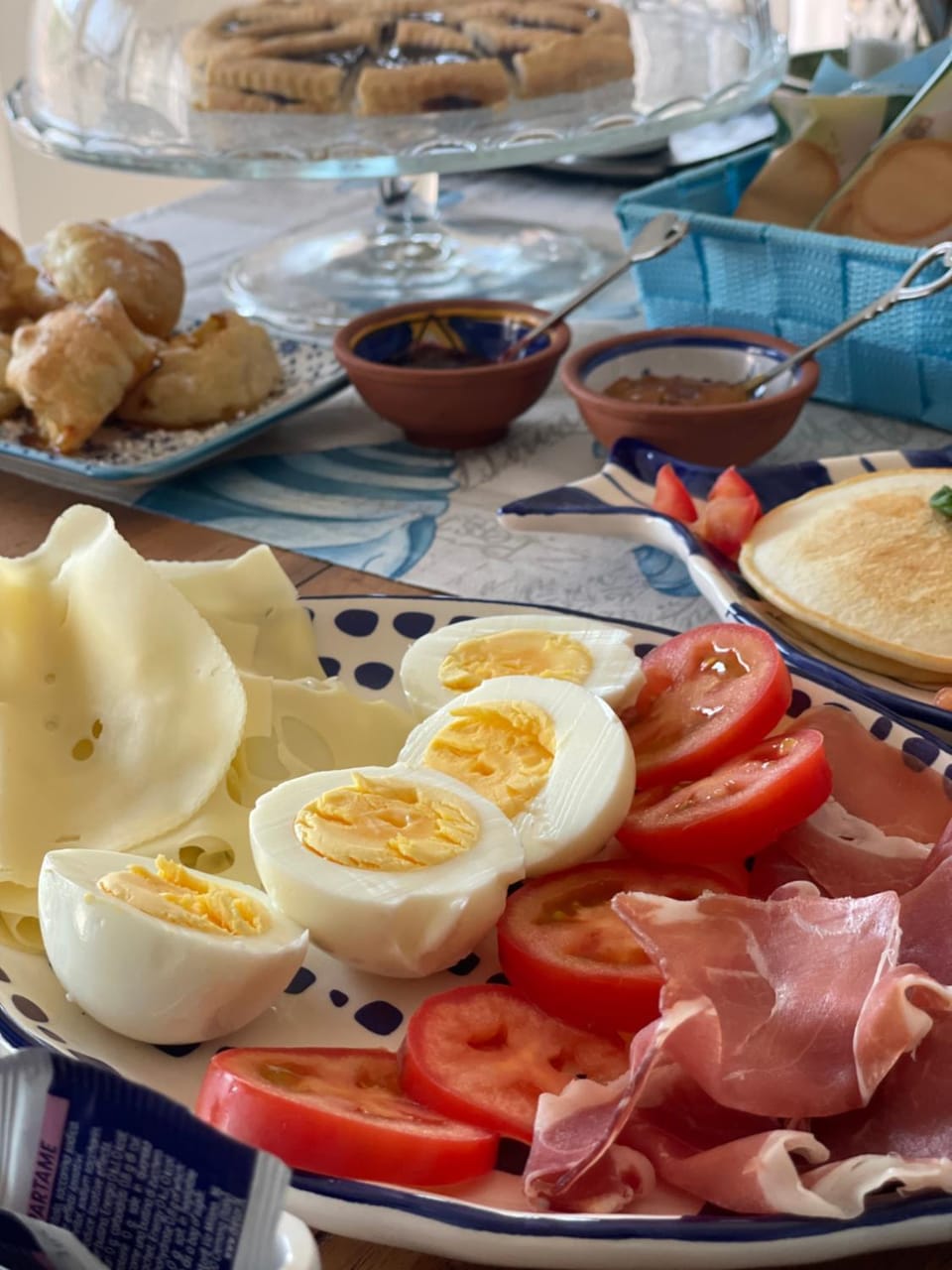 Food and drinks, Food, Breakfast