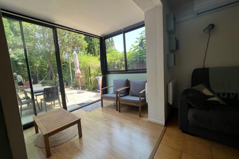 Le tinharé - studio with garden near the sea Apartment in La Ciotat
