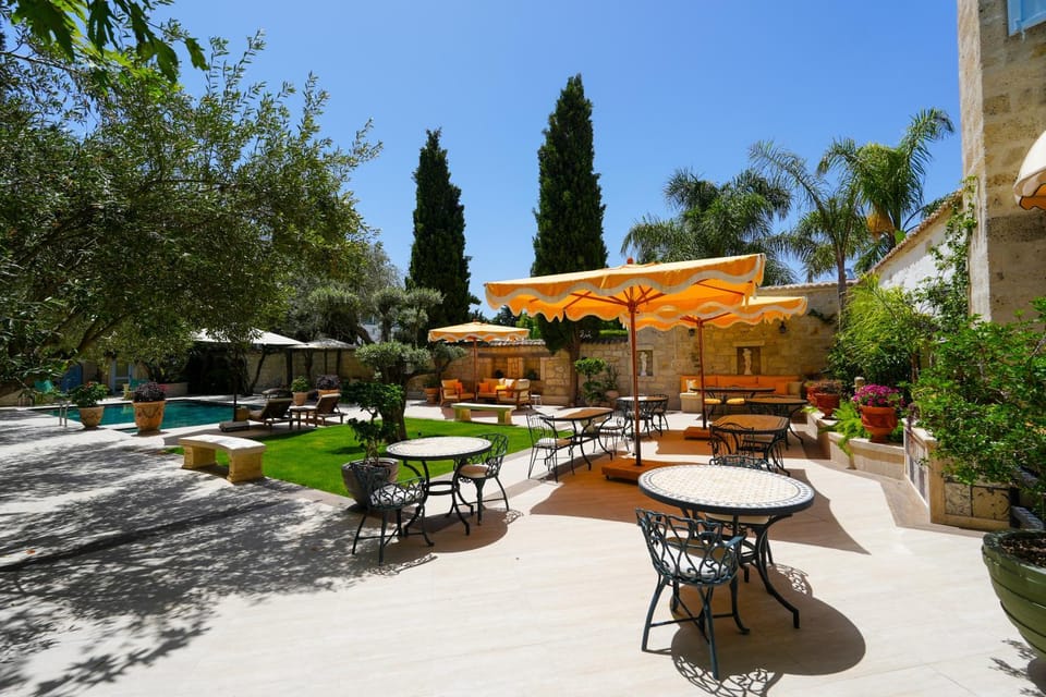 Restaurant/places to eat, Garden, Garden, Banquet/Function facilities, Breakfast