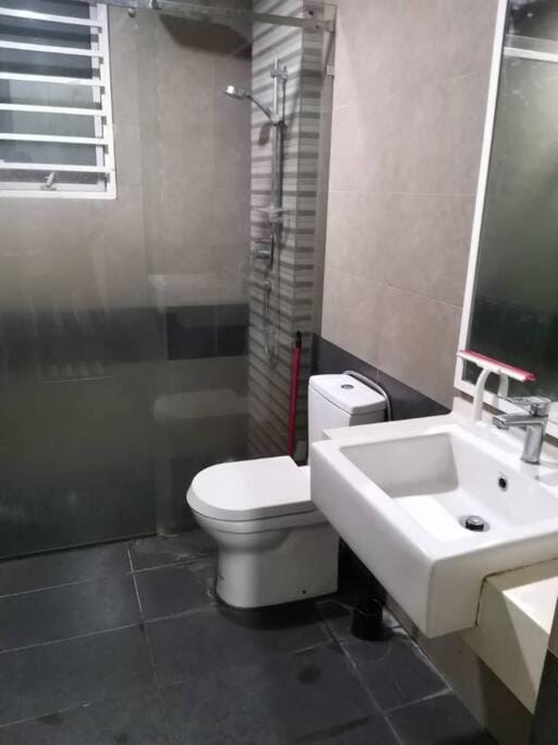 Shower, Toilet, Bathroom
