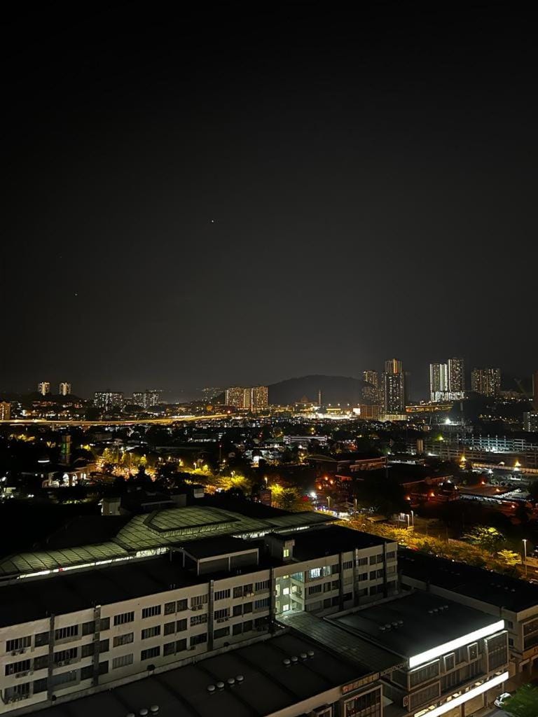 Night, Bird's eye view