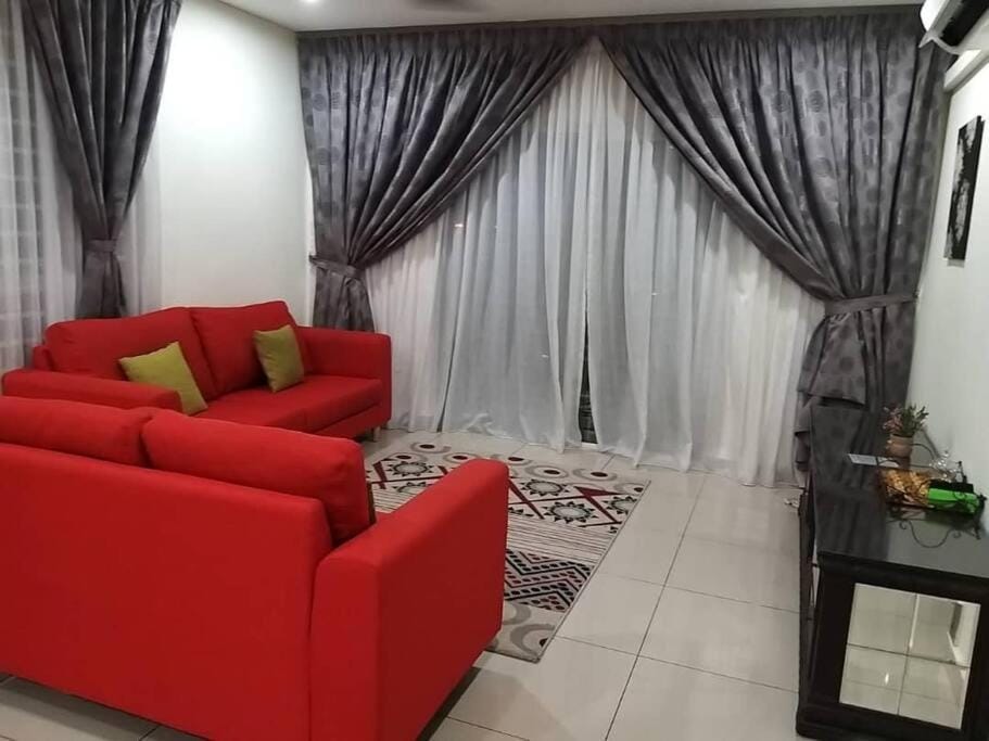 TV and multimedia, Seating area
