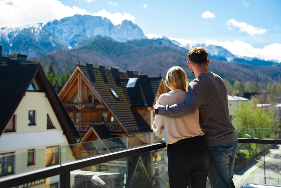 View (from property/room), Balcony/Terrace, Mountain view