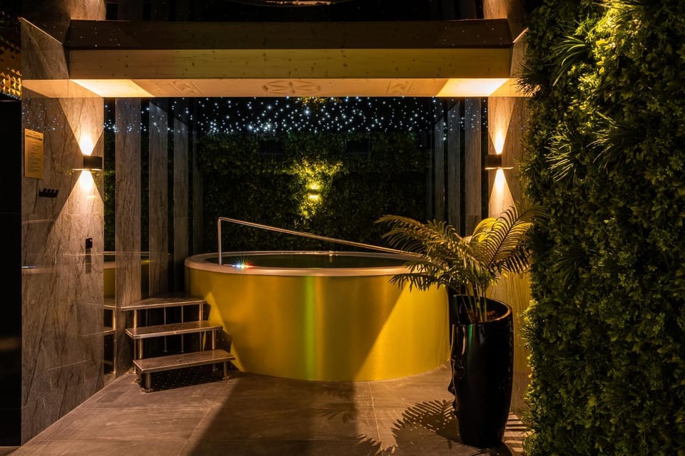 Hot Tub