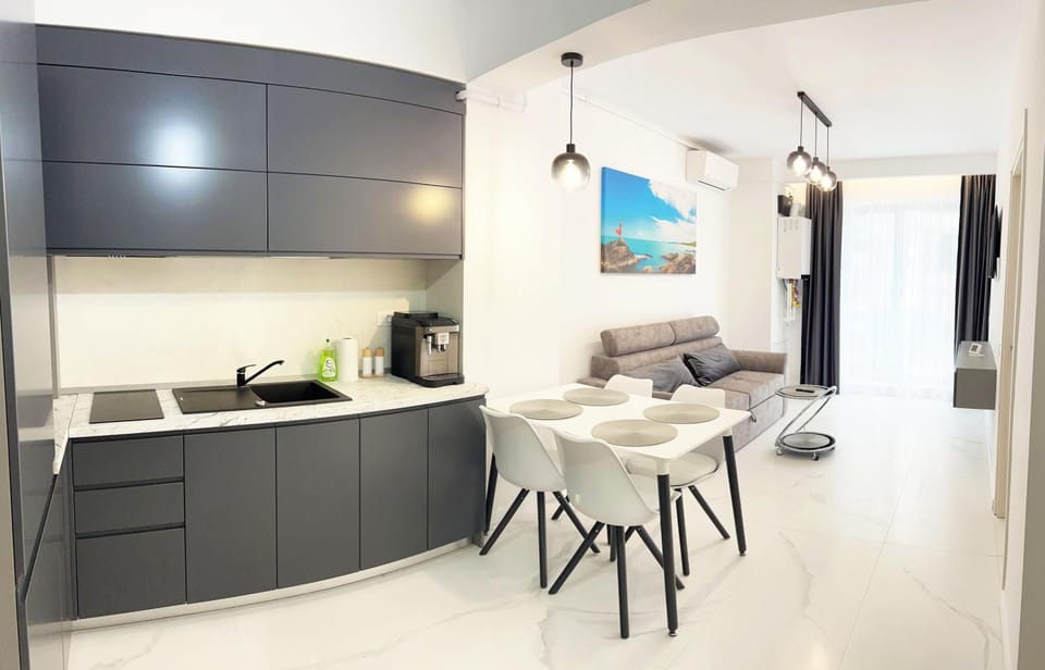 Coffee/tea facilities, Kitchen or kitchenette, Living room, Dining area, minibar, pet friendly, stove