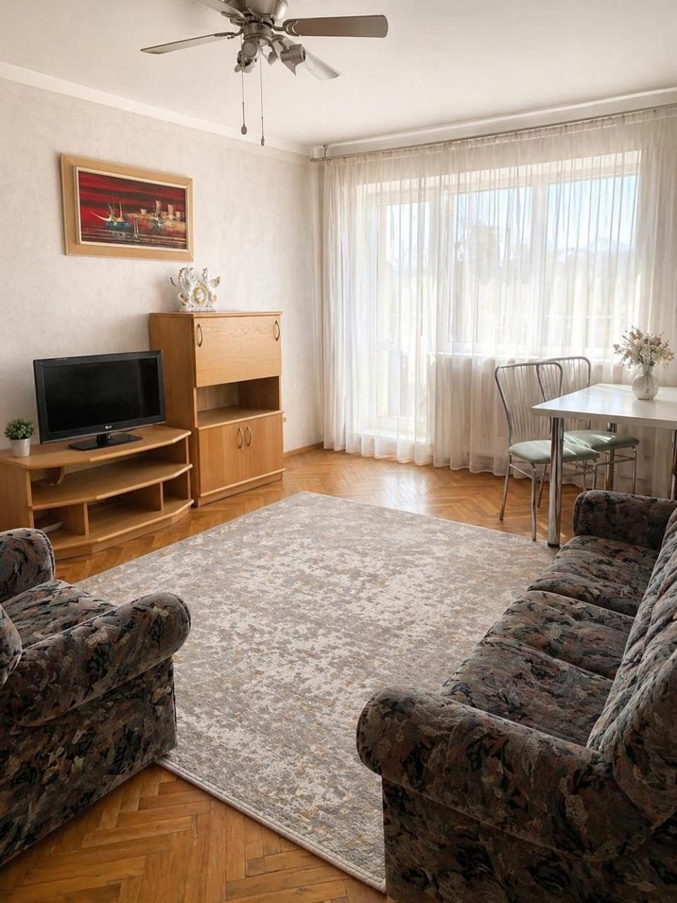 TV and multimedia, Living room, Seating area