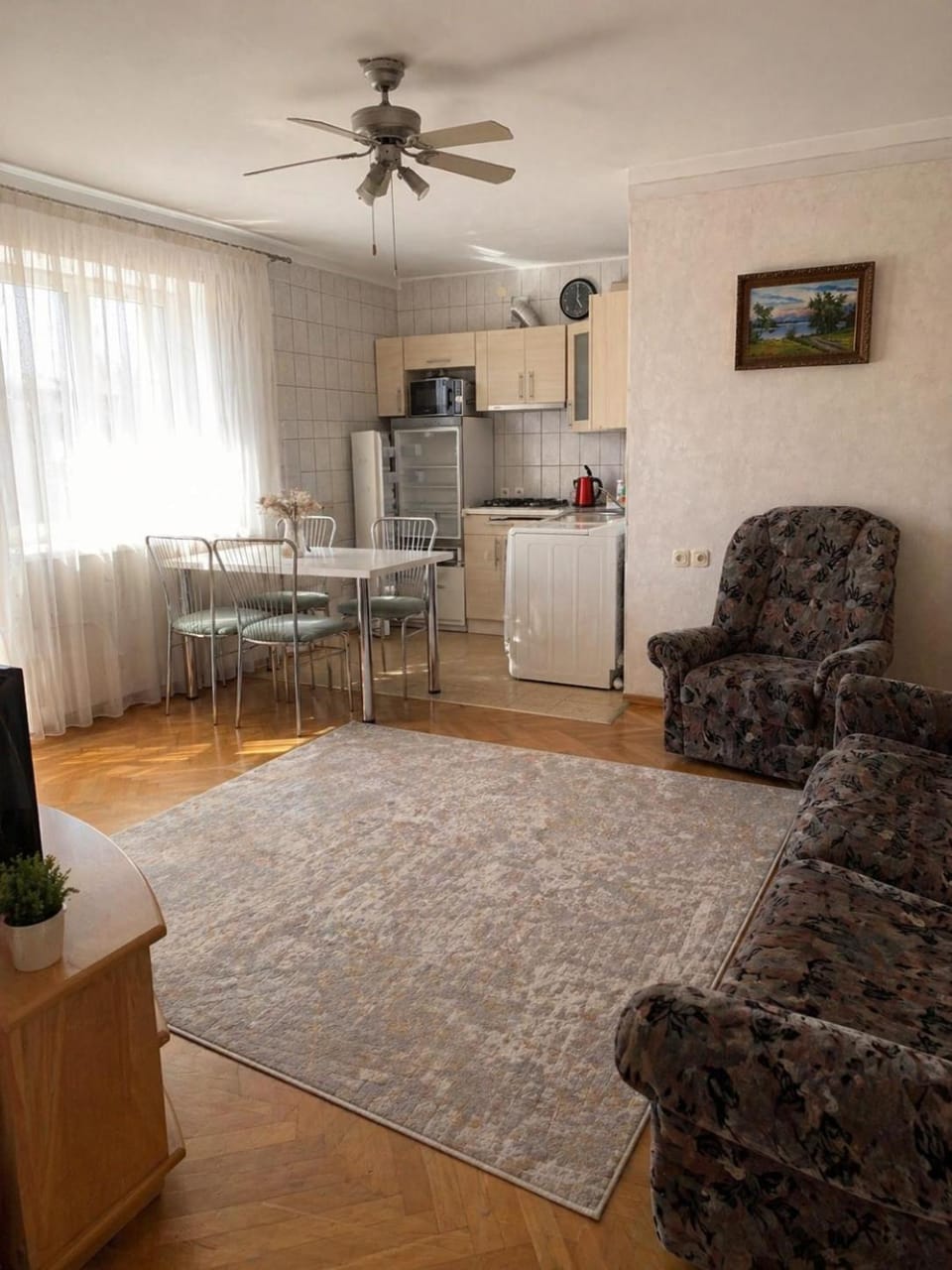 Kitchen or kitchenette, Living room, Dining area, stove