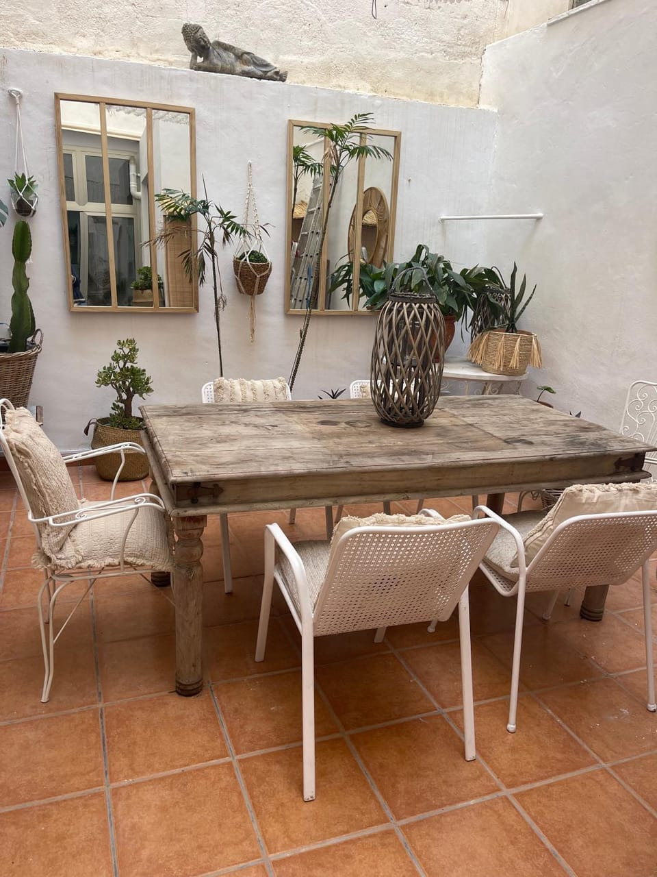 Patio, Dining area