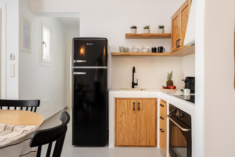 Kitchen or kitchenette, pet friendly