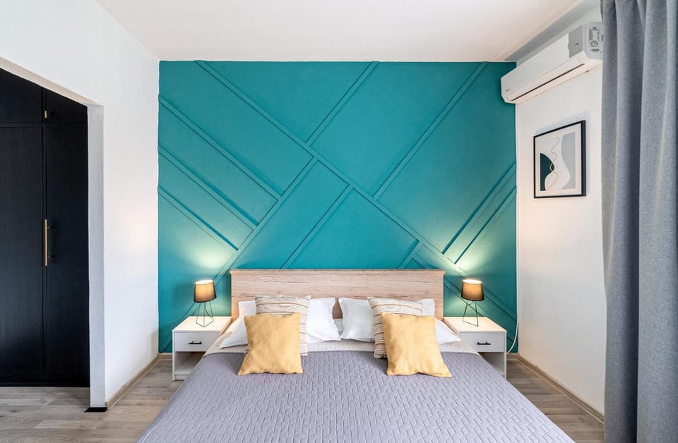 Bed, Photo of the whole room, Bedroom, air conditioner