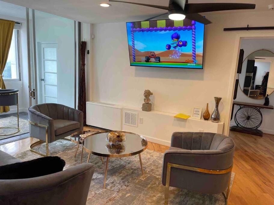 Bebe home’s Penthouse! Home away from home Apartment in Atlanta