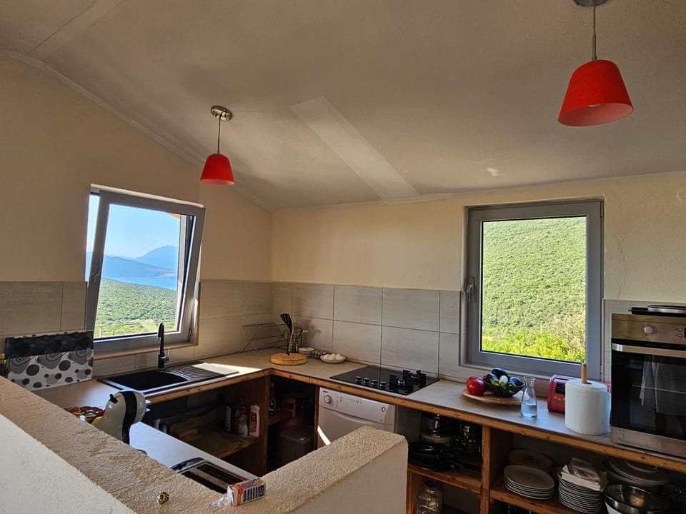 Cadre exceptionnel Calme , Nature, Confort House in Kotor Municipality
