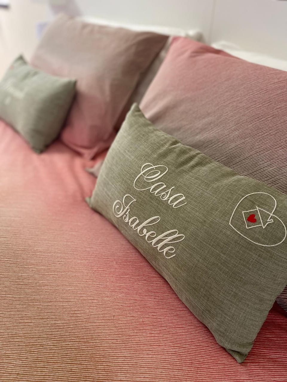 Bed, Property logo or sign, Bedroom