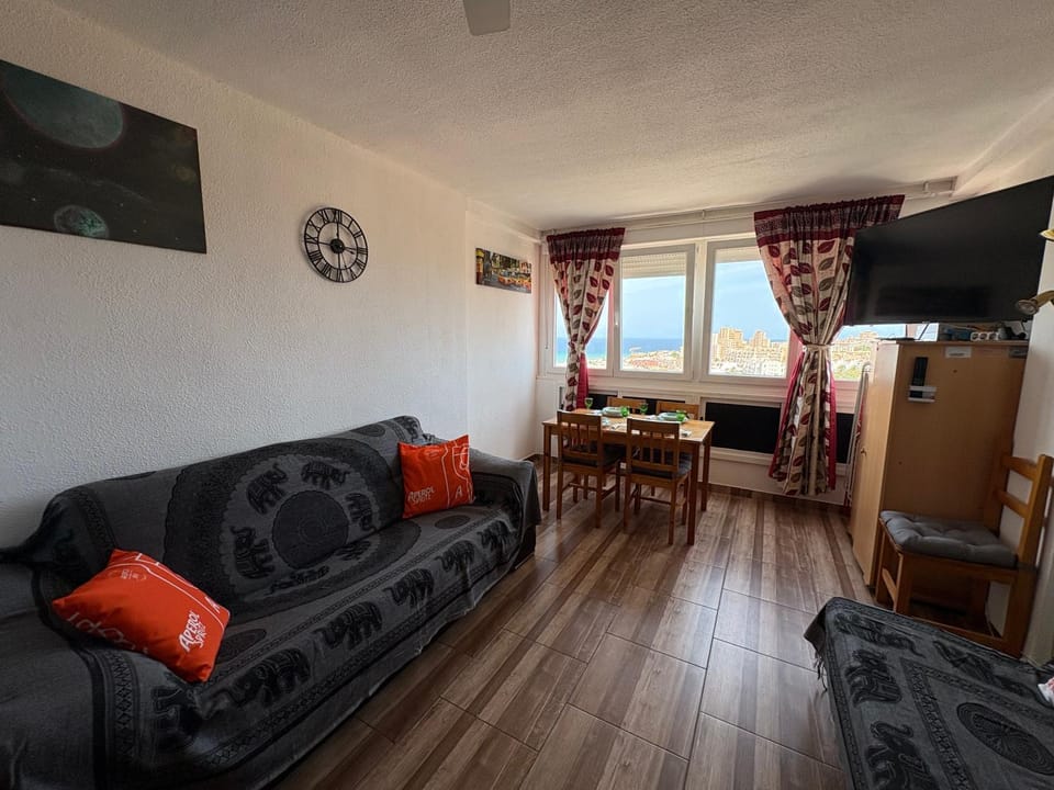 NICE SEA VIEWS & POOL, La Mata Torrevieja Apartment in Torrevieja