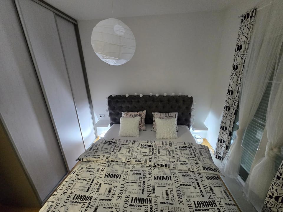 Apartman AURORA CETINJE Apartment in Montenegro