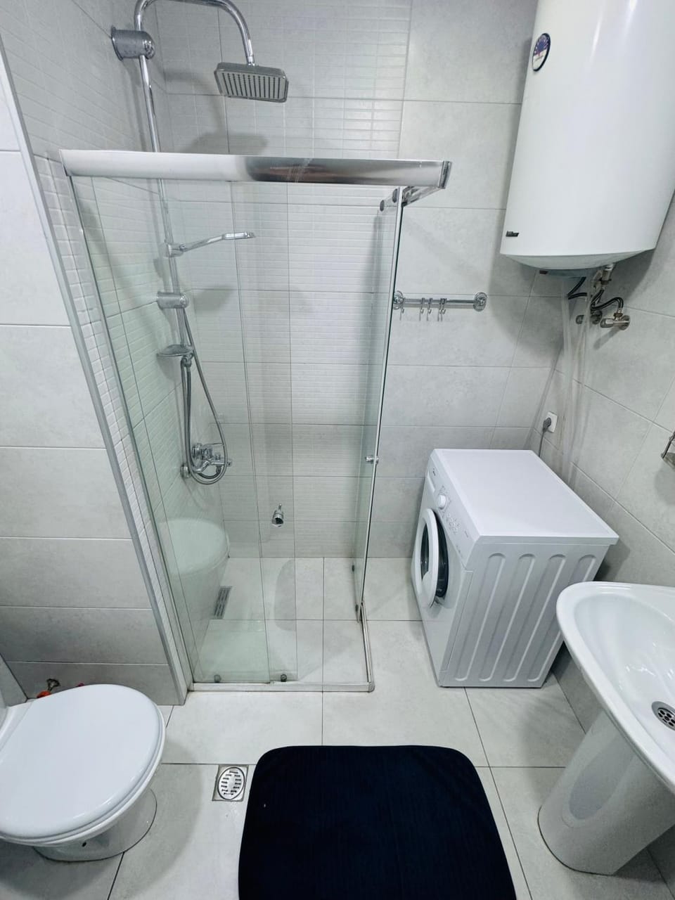 Shower, Toilet, washing machine
