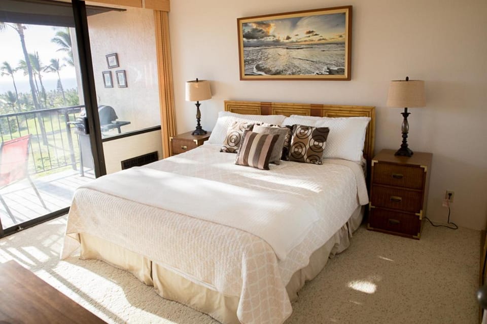 Amazing Ocean Views Over Lush Golf Course-Spacious Country Club Villas 226 House in South Kona