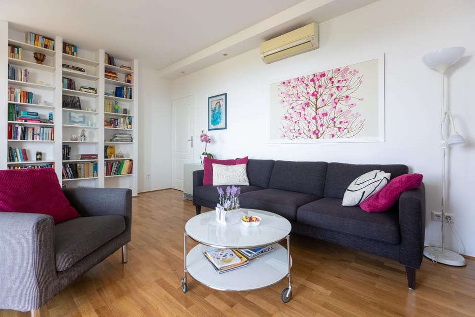 Library, Living room, Seating area, air conditioner