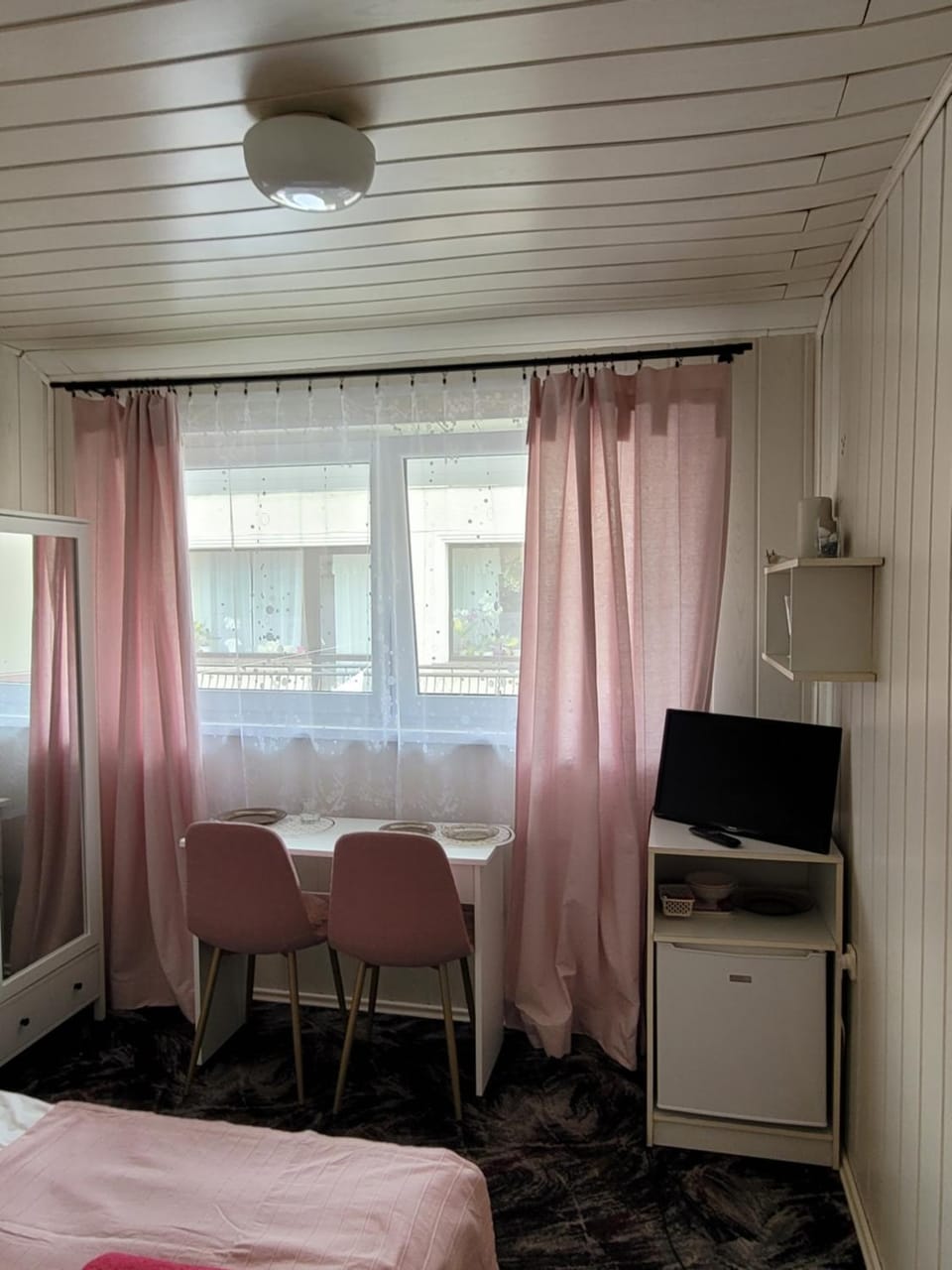 TV and multimedia, Photo of the whole room