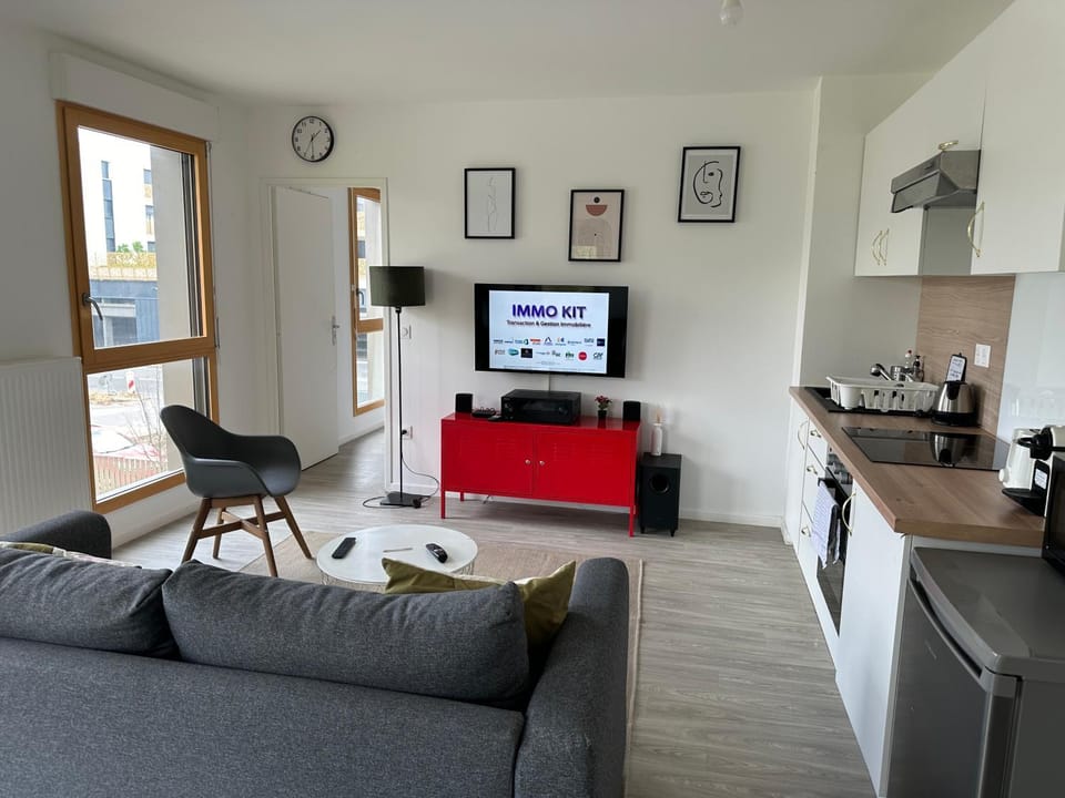 TV and multimedia, Seating area