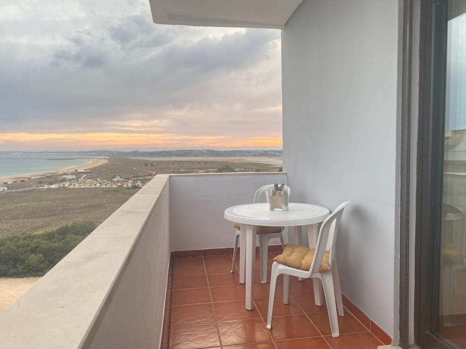 Natural landscape, View (from property/room), Balcony/Terrace
