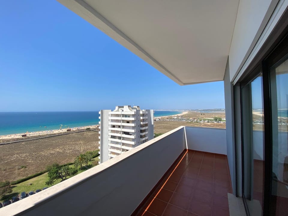 Property building, View (from property/room), Balcony/Terrace, Beach, Sea view