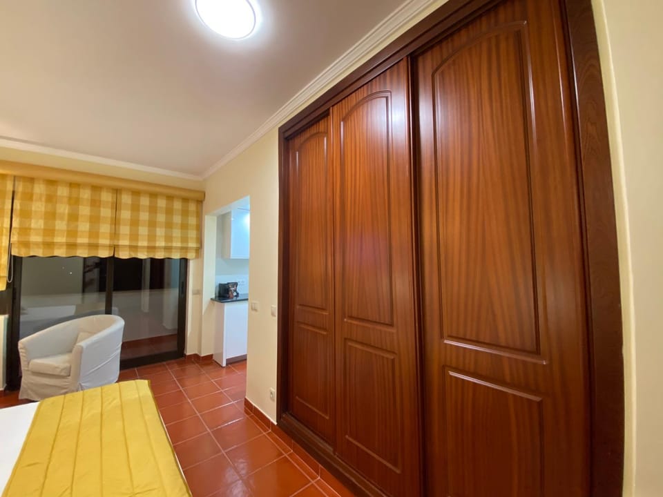 Bed, Kitchen or kitchenette, Photo of the whole room, Bedroom, wardrobe
