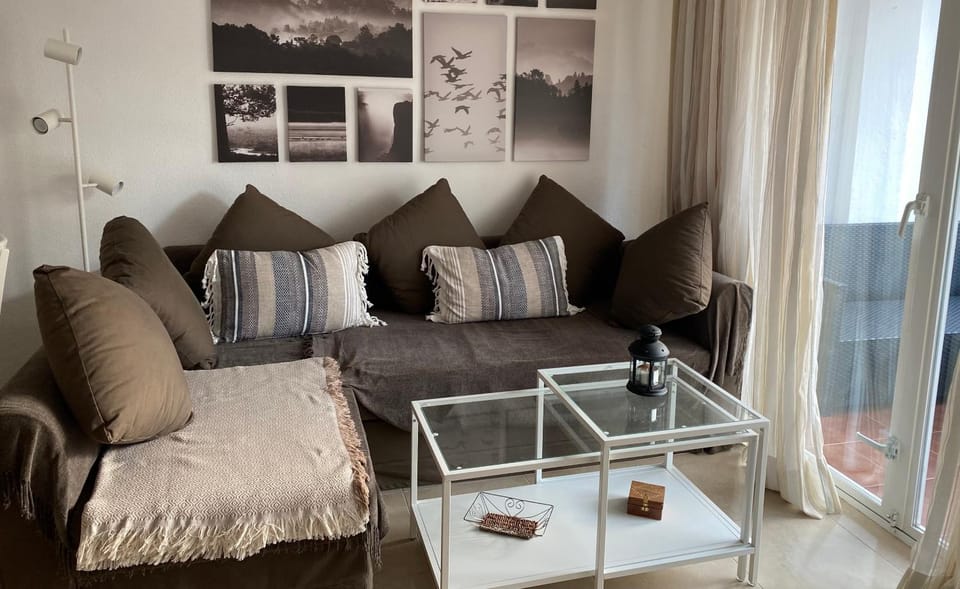 Living room, air conditioner