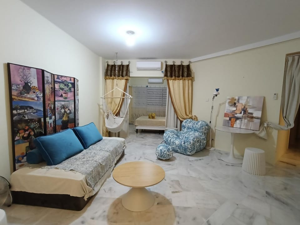 Living room, Seating area, Bedroom
