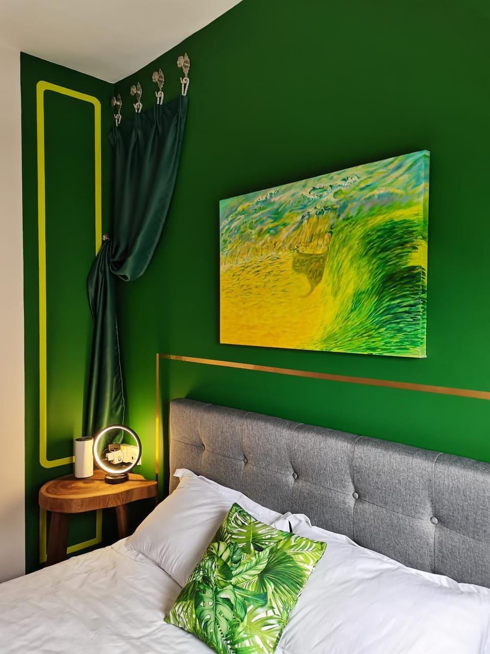 Bed, Photo of the whole room, Decorative detail, Bedroom