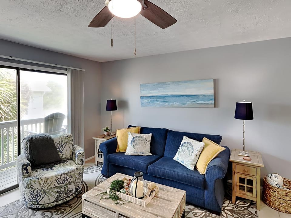Balcony/Terrace, Living room, Seating area, furniture